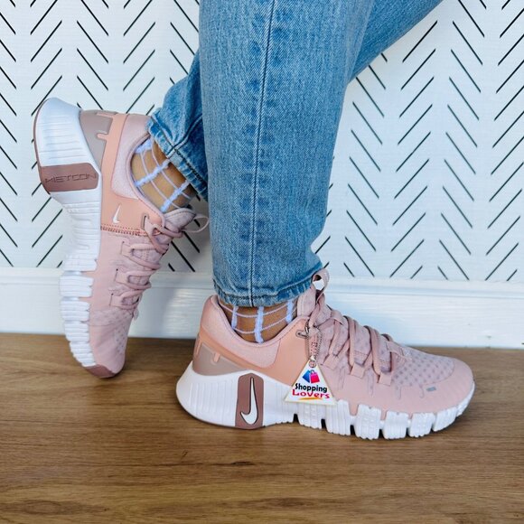 ❤️Nike Free Metcon 5 Pink Oxford 7.5 Womens Training Shoes Dusty Pink DV3950-600 - Picture 1 of 13